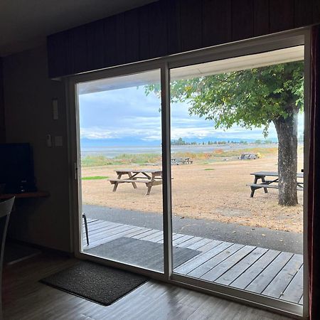Sea Edge Motel Parksville Luaran gambar