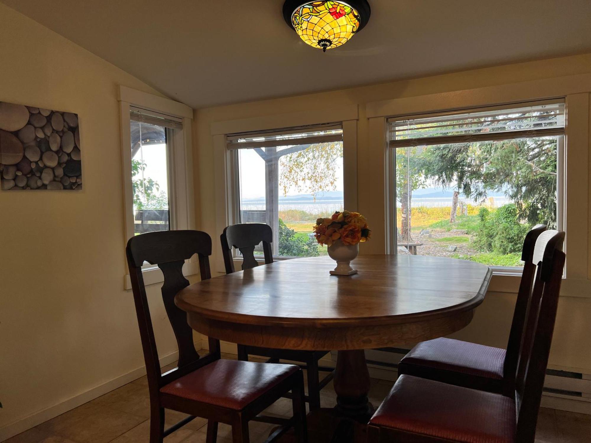 Sea Edge Motel Parksville Bilik gambar