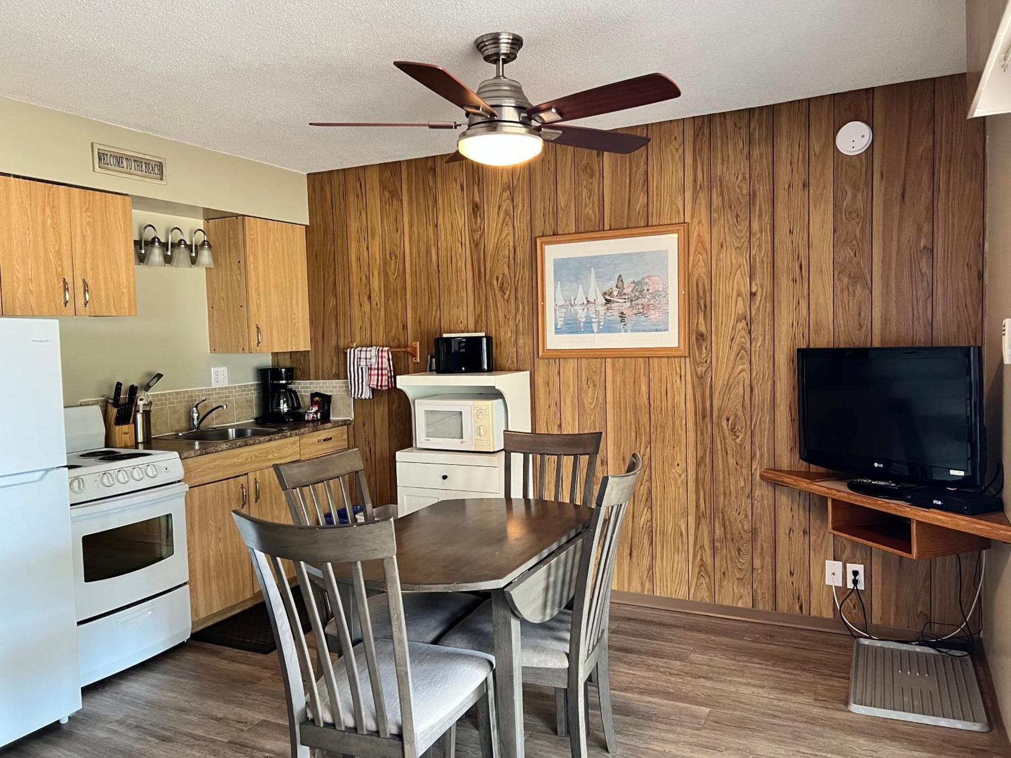 Sea Edge Motel Parksville Bilik gambar